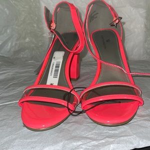 BRAND NEW WORTHINGTON  BLOCKED HEELS SANDALS